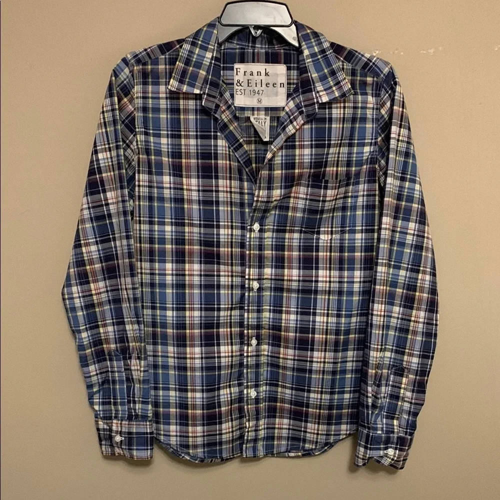 Frank & Eileen Barry Women’s Tailored Fit Plaid Medium Button-Up Shirt Western
